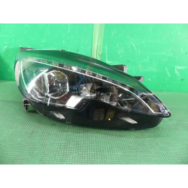プジョー 308 LDA-T9WBH01 右ヘッドランプ 右ライト SW アリュール 