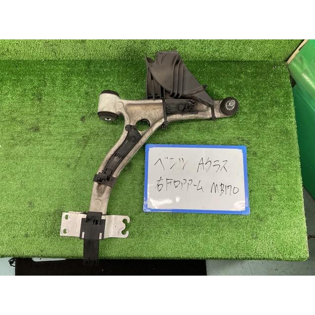 ベンツ Aクラス CBA-176052 右フロントロアアーム AMG A45 4マチック