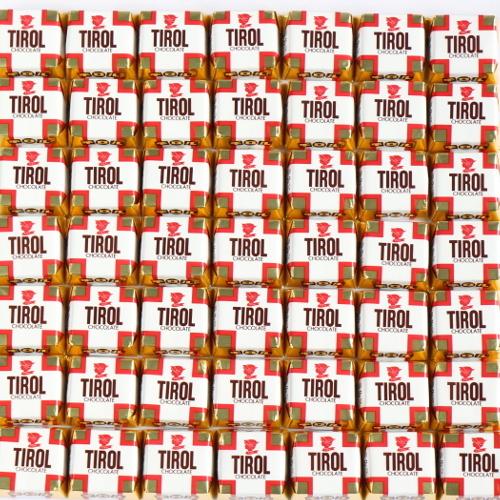 お菓子 詰め合わせ(地域限定送料無料)元祖チロルチョコ　ミルクヌガー並盛りおかしのマーチ(omtma7201kk)