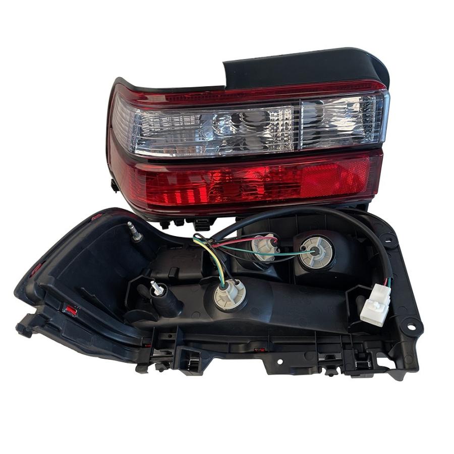 AE100系カローラ用　USAテールランプ(社外品)ほぼ新品 USテールライト 91-95 AE100 AE101 Corolla E100のための新しいリア