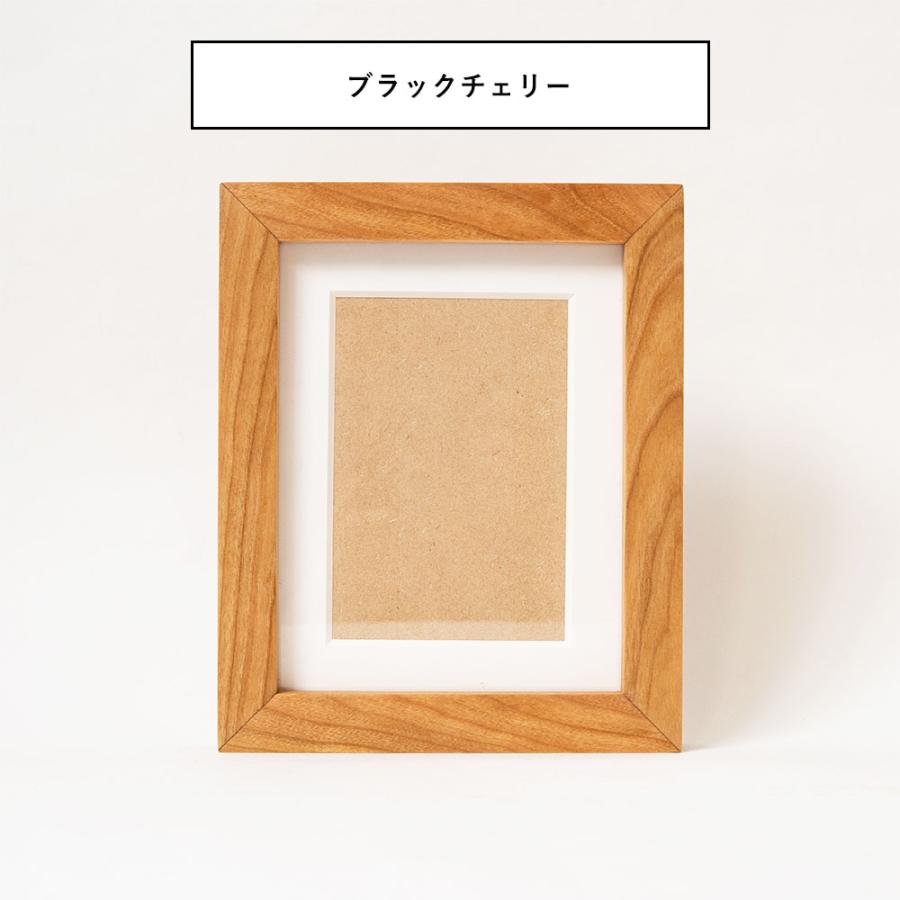 4. 【写真展使用】大型 木製 額縁 70×85cm 日本製 マット付 大判 木製 マグネット付き フォトフレーム L判対応のマット台紙付き無垢材
