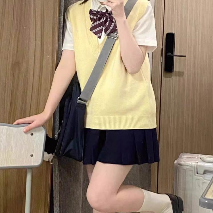 女子 無地 スクール ニットベスト 春 ベスト 制服ベスト Vネック 女子 無地 スクール ニットベスト 春 ベスト 制服ベスト Vネック