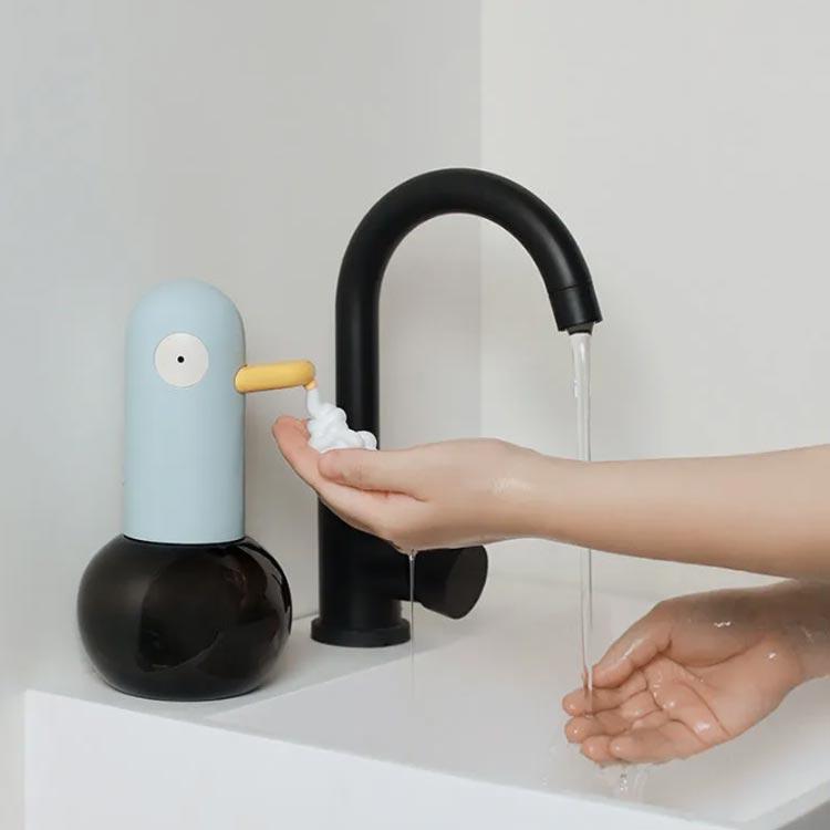 アヒル 吐出量2段階調節 泡 自動 ハンドソープ ソープディスペンサー ディスペンサー 非接触 オートディスペンサー ハンドソープ 食器用洗剤 詰め替 |  | 01