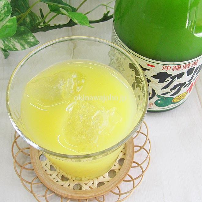 【新品訳あり】 青切りシークヮーサー100 500ml×12本 沖縄産 シークワーサー 原液 果汁 青 【1893116014】(10800円)