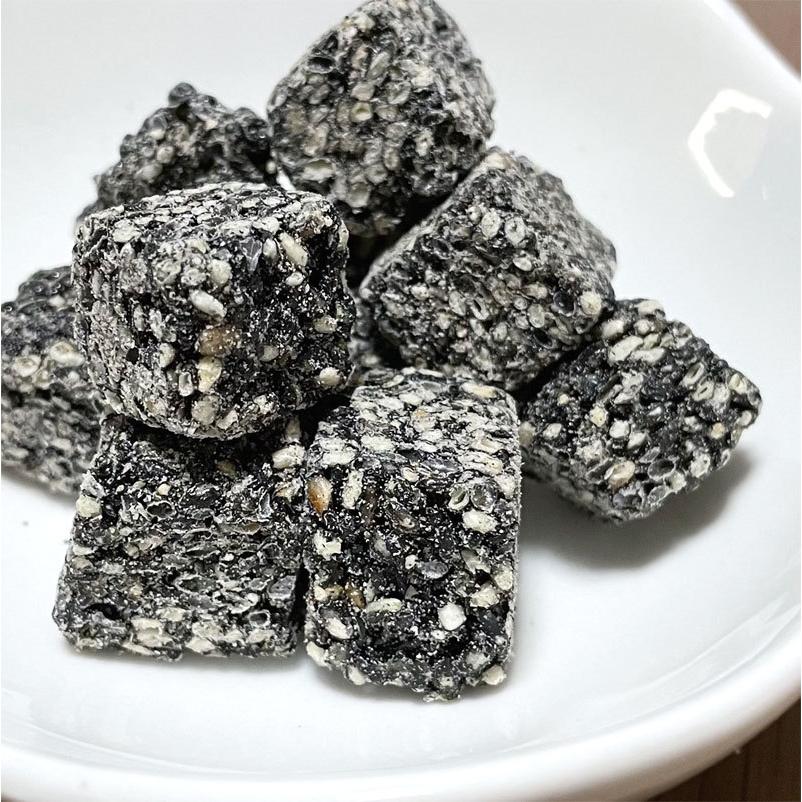 黒ゴマ黒糖 メープル(アーモンド入り) 20g×12袋×12袋セット 黒ごま黒糖