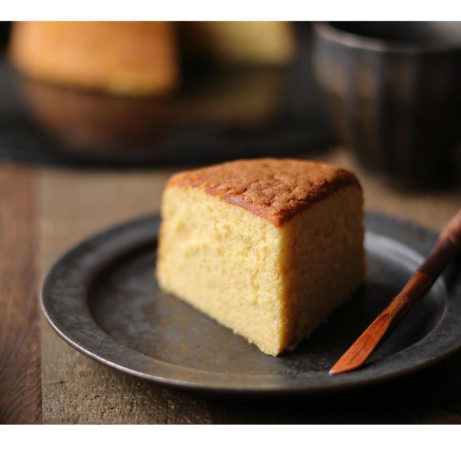 柳井甘露醤油バターケーキ 15cm バターカステラ 出産 結婚 内祝い お祝い お返し お礼 誕生日 お中元 敬老の日 産直 柳井ブランド シェ・カワモト |  | 11