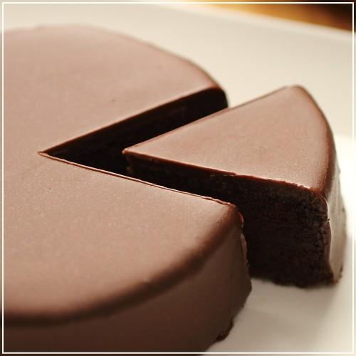 ザッハトルテ 12cm 広島 名物 お土産 スイーツ チョコレート ケーキ ギフト プレゼント 内祝い お返し 誕生日 父の日 バッケンモーツアルト 2 08 0 Okodepa おこデパ 通販 Yahoo ショッピング