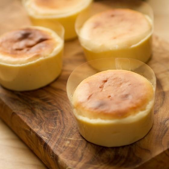 半熟 チーズケーキ チーズオムレット 8個入り 広島 名物 お土産 スイーツ ケーキ ギフト プレゼント 内祝い お返し 誕生日 敬老の日 バッケンモーツアルト 2 08 0 000021 Okodepa おこデパ 通販 Yahoo ショッピング