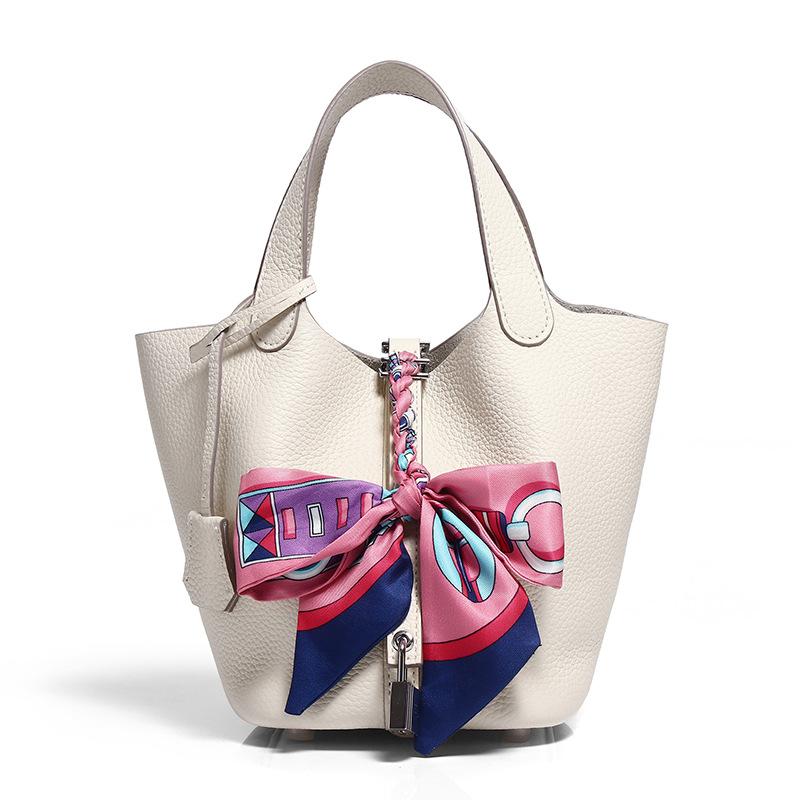 特典付き！バッグ ハンドバッグ トートバッグ 本革 牛革 レディース