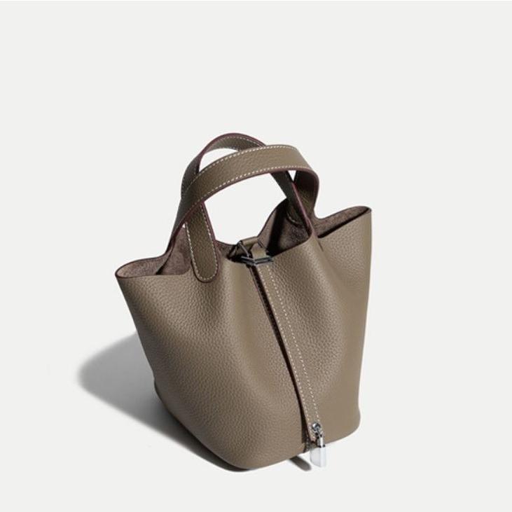 特典付き！バッグ ハンドバッグ トートバッグ 本革 牛革 レディース バッグスカーフ 馬チャーム プレゼント中！Mサイズ の商品画像