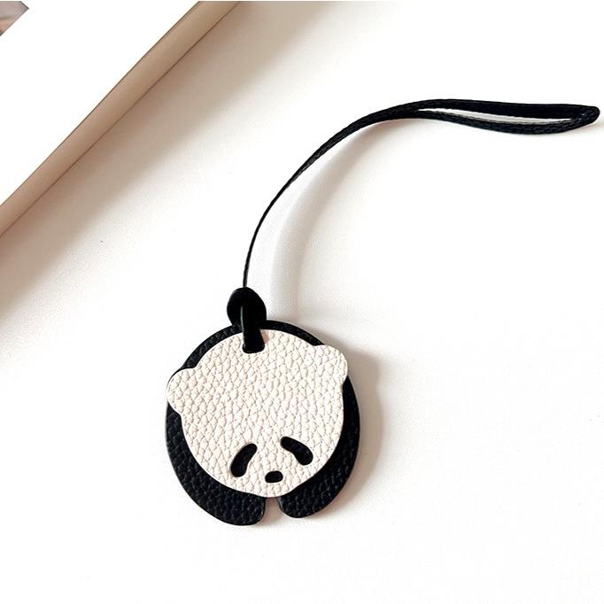 バッグチャーム バッグアクセサリー 本革 レディースアクセサリー