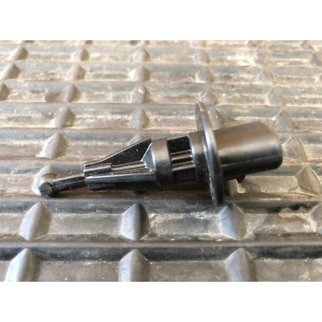 エアー テンプ センサー 吸気温度 スクラム DG64V マツダ 純正 1A51-18