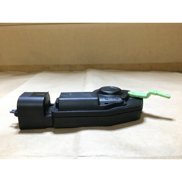 ドア ロック アクチュエーター バックドア ムーヴ L160S ダイハツ