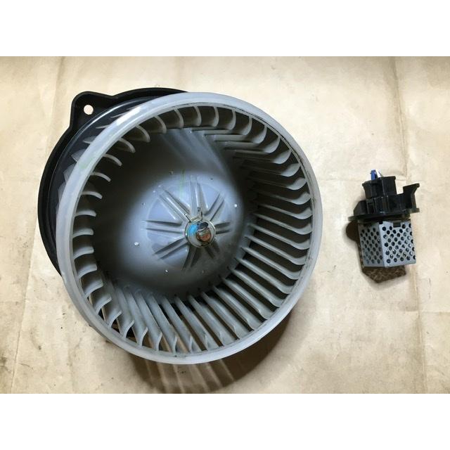 ダイハツ ブロアモーター ヒーターレジスタl902s ムーヴ 純正 売れ筋商品 売れ筋商品 ダイハツ ブロアモーター ヒーターレジスタl902s ムーヴ 純正 売れ筋商品 売れ筋商品