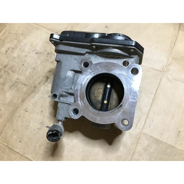 スロットルボディ ラクティス NCP100 トヨタ 純正 1NZ-FE 22030-21030 