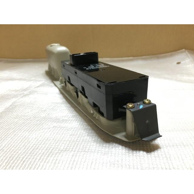 パワーウィンドウ スイッチ 右 前 オッティ H91W ニッサン 純正