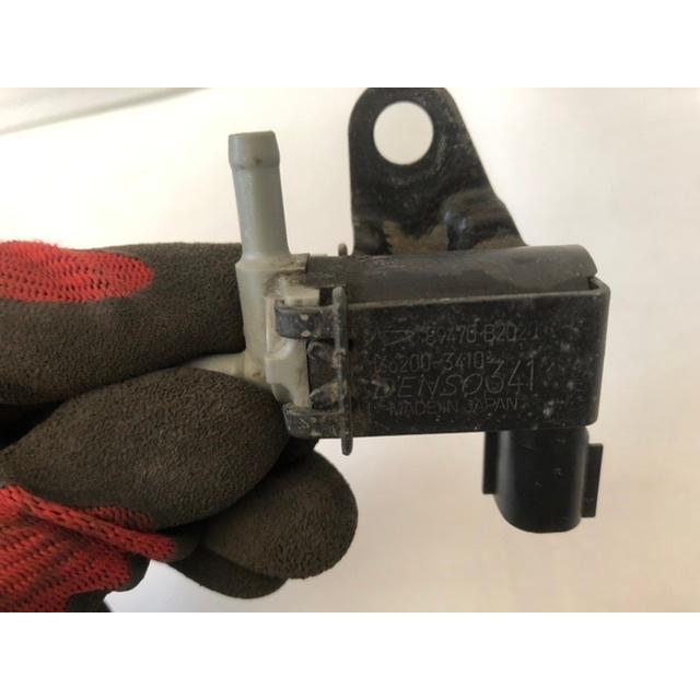 バキューム スイッチング バルブ ムーヴ L175S ダイハツ 純正 KF