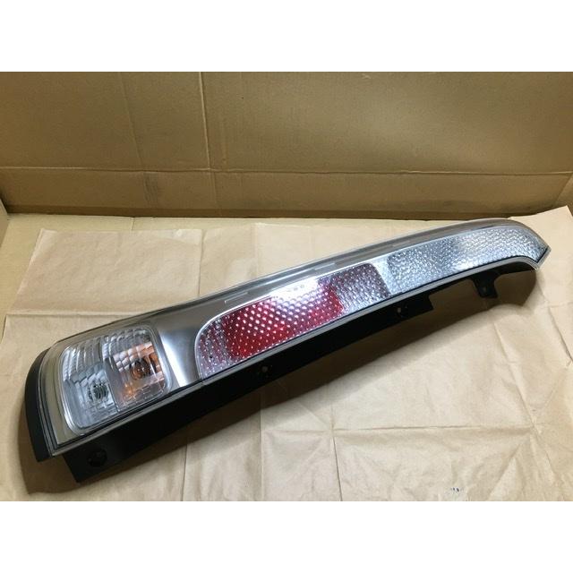 テール ランプ 左 セレナ C25 ライダー S ニッサン 純正 26555-1A20A
