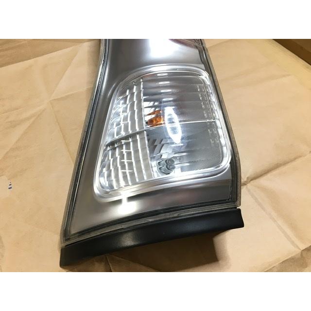 テール ランプ 左 セレナ C25 ライダー S ニッサン 純正 26555-1A20A