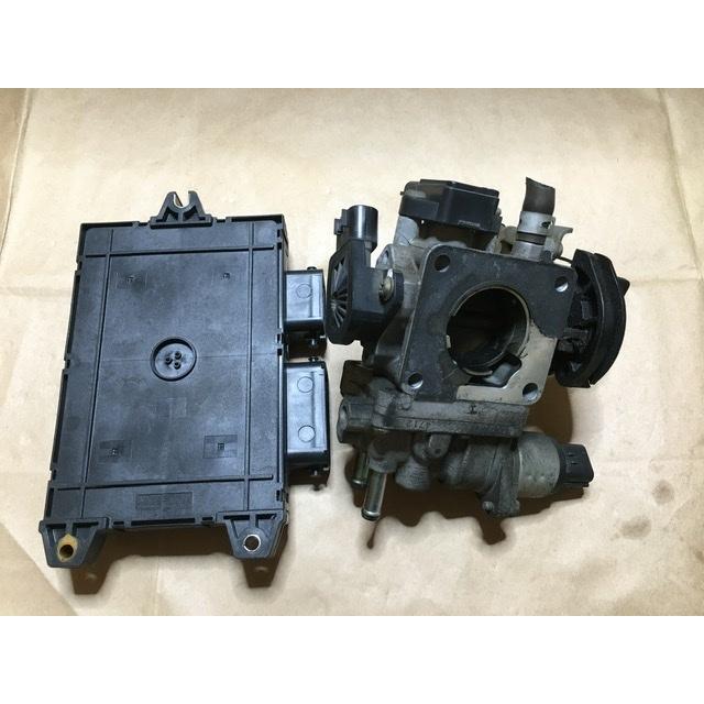スロットルボディ エンジンコンピューター ワゴンR MH21S スズキ 純正