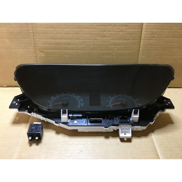 スピード メーター ラクティス NCP100 トヨタ 純正 179626km AT タコ