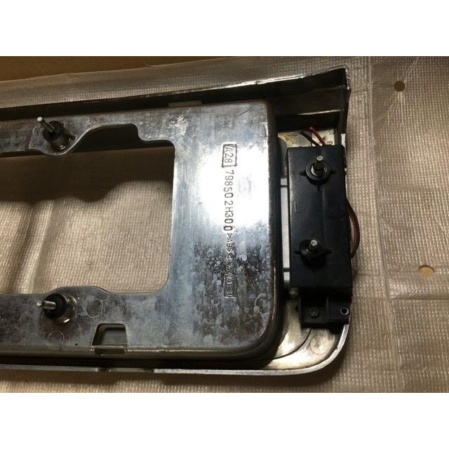 リア ガーニッシュ メッキ セドリック QJY31 ニッサン 純正 79850