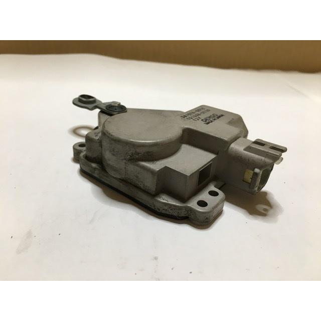 ドア ロック アクチュエーター リア 左 後 パレット MK21S スズキ