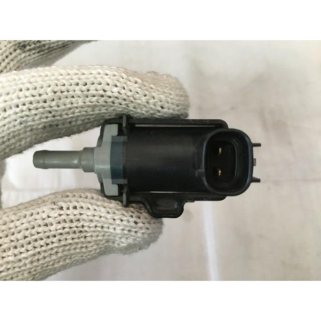 バキューム スイッチング アイドルアップ ソレノイド バルブ