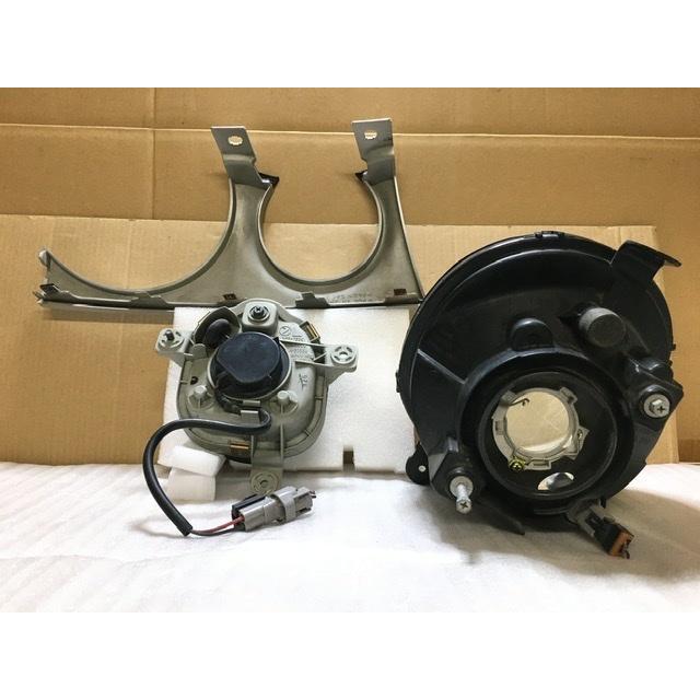 ヘッド ライト 左 ユニット セット プレオ ネスタ RA1 スバル 純正