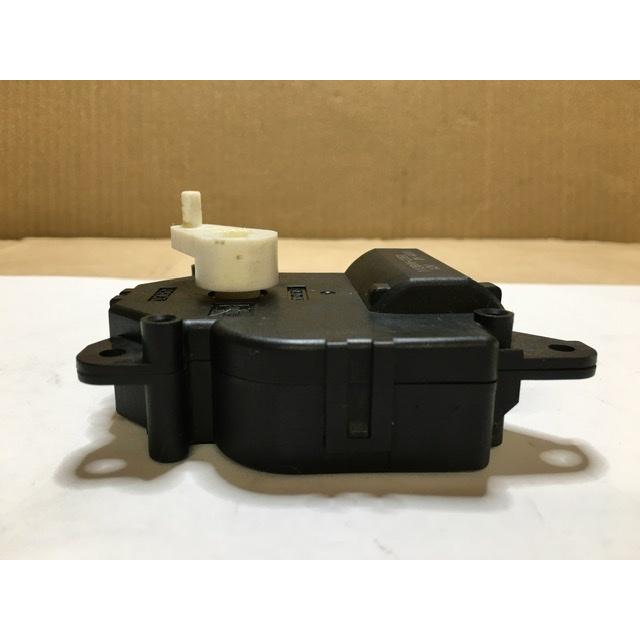 そら エアコン サーボ モーター 1個 ekワゴン H82W ミツビシ 純正 DENSO