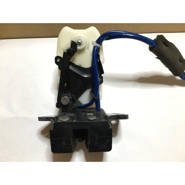 バックドア ドア ロック アクチュエーター ポルテ NNP11 トヨタ 純正 