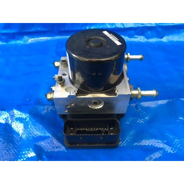 スバル　レガシィ　BN9 純正品アクチュエーター スバル レガシィ BN9 純正品アクチュエーター