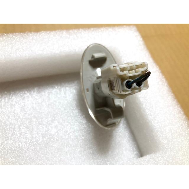 フェンダー 内 サイドマーカー 右 スプラッシュ XB32S スズキ 純正