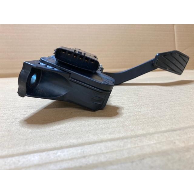アクセル ペダル MRワゴン MF33S スズキ 純正 MIKUNI APM40-116