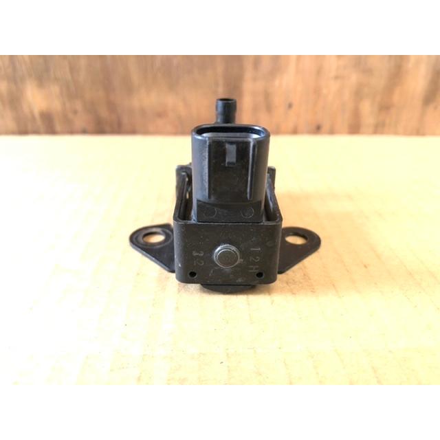 バキューム スイッチング アイドルアップ ソレノイド バルブ