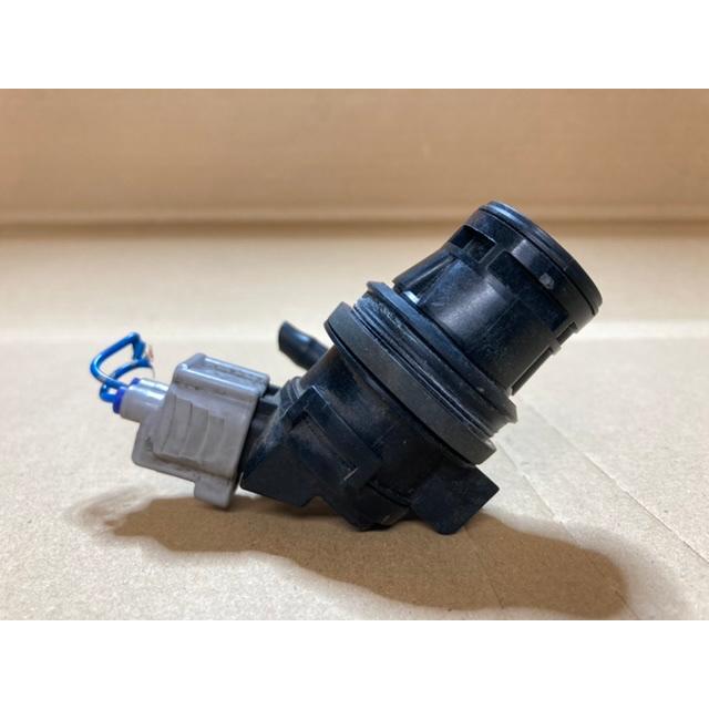 ウォッシャー ポンプ リヤ ラクティス NCP100 トヨタ 純正 85330-60160