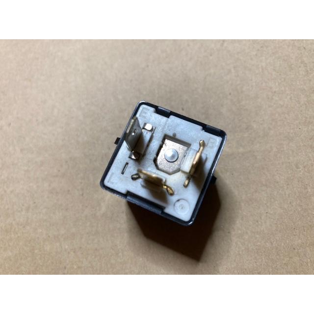 フラッシャー リレー スズキ から 仕入れ品 純正 DENSO166500
