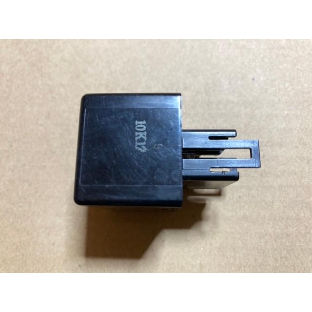 フラッシャー リレー スズキ 車 から 仕入品 純正 38610-84F00 フラッシャー リレー スズキ 車 から 仕入品 純正 38610-84F00