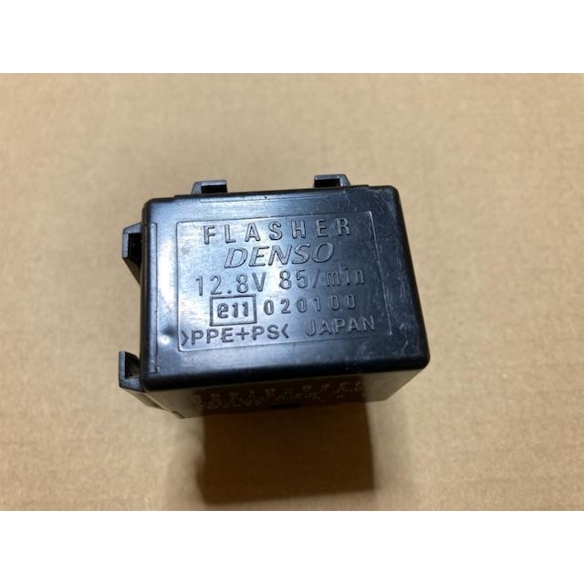 あめさ様 フラッシャー リレー スズキ 車 から 仕入品 純正 38610-84F00