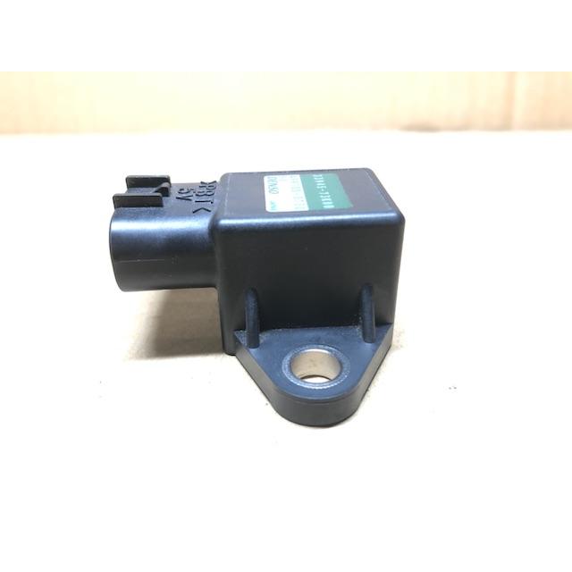 ヨーレート スロープ センサー スイフト ZC71S スズキ 純正 K12B