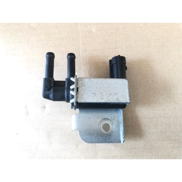 バキューム スイッチング アイドルアップ ソレノイド バルブ ソリオ