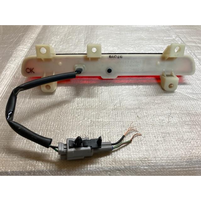 ハイマウント ストップ ランプ エルグランド NE51 ニッサン 純正