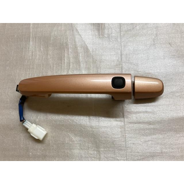 アウターハンドル フロント 左 前 パッソ KGC30 トヨタ R62 アカリ