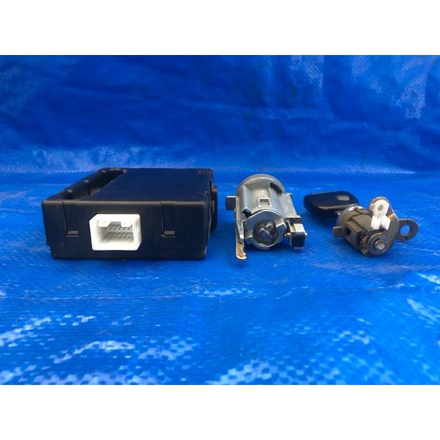 キーシリンダー ワゴンR MH21S スズキ 純正 37100-58830 36770