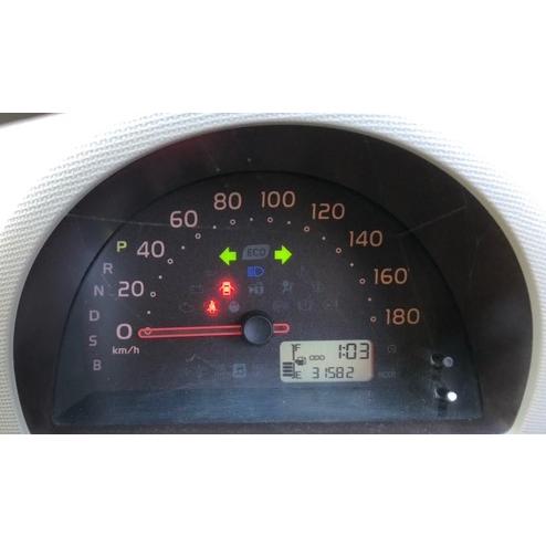 スピードメーター パッソ KGC30 トヨタ 31582km AT ABS 83800-B1380