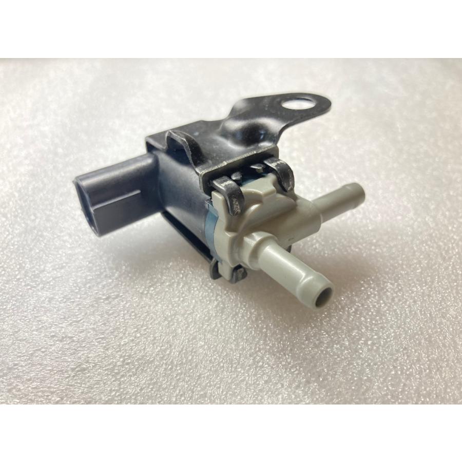 バキューム スイッチング アイドルアップ ソレノイド バルブ