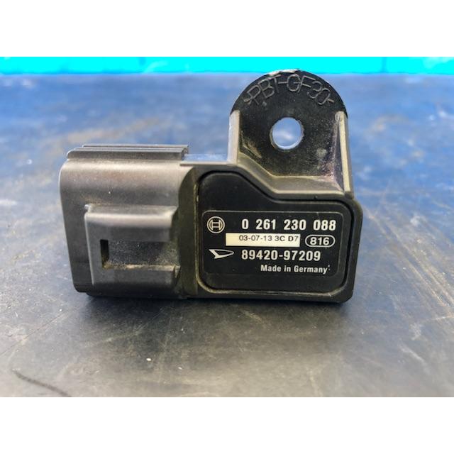 EGF・マリン◼︎計 2点 EGF・マリン◼︎計 2点 EGF・マリン◼︎計2点 Amazon.co.jp: White