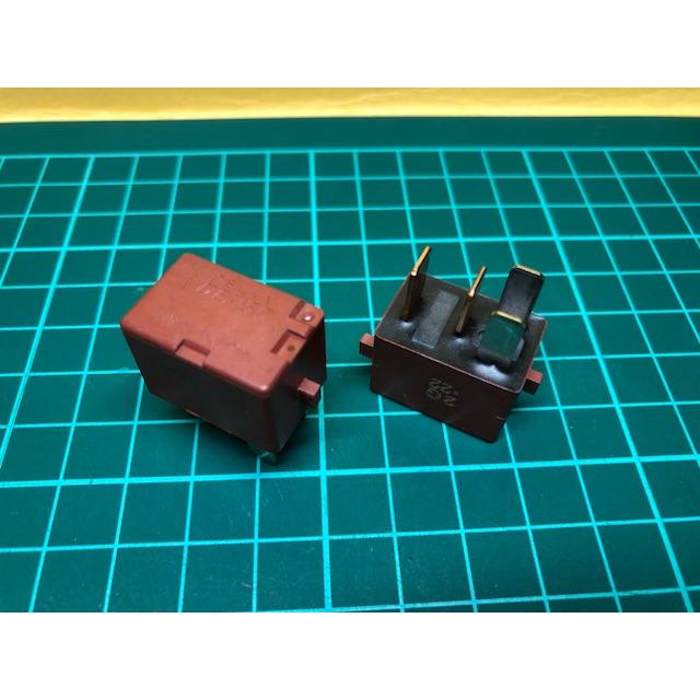 デンソー リレー 2個 12V 未テスト ホンダ 車から 純正 流用可 DENSO