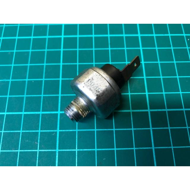 Lilyページ エンジン オイル プレッシャー スイッチ センサー パッソ KGC30 トヨタ