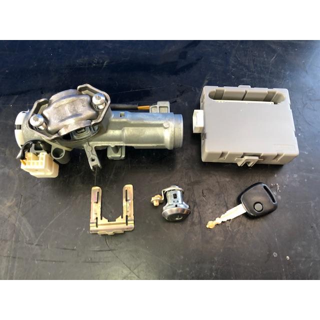 キーシリンダー セット アルト HA24S スズキ 37101-62J20 36770-72J01